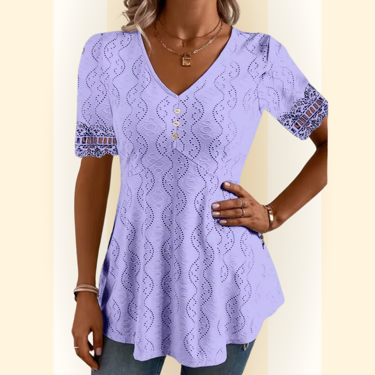 Orlena | Blouse met V-hals en korte mouwen