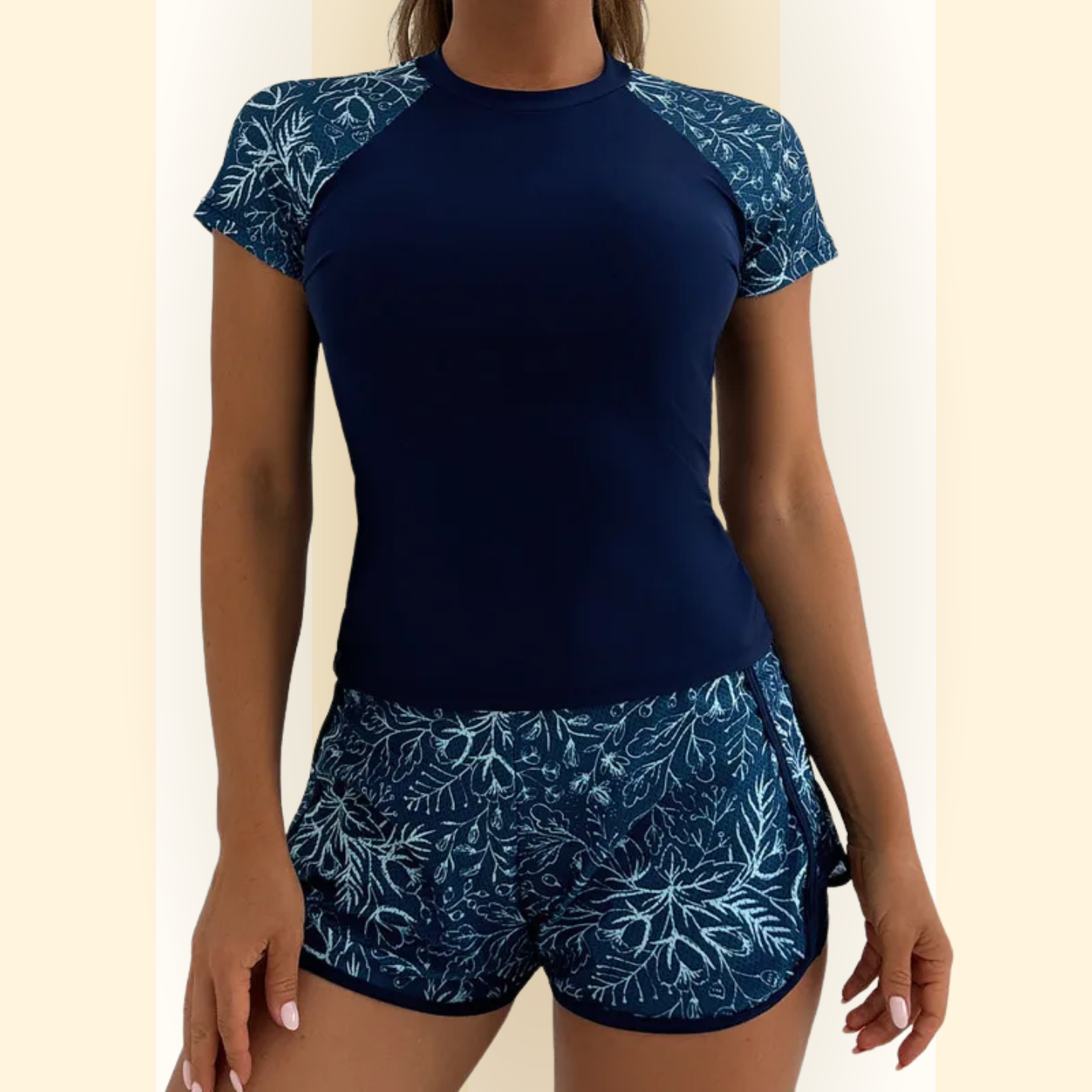 Elyra | Bloemenprint Tankini met korte mouwen en shorts