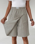 Alessira | Short met Elastische taille en Praktische zakken